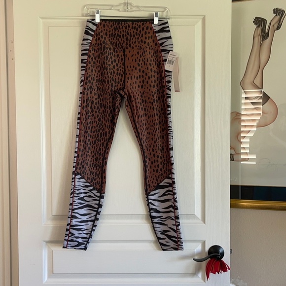 Good American Pants - NWT Good American animal print leggings size 3